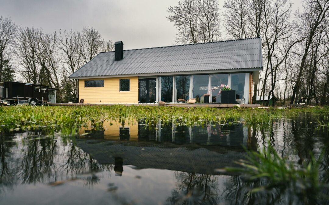 How Eco-Friendly Waterfront Houses Make Your Home Beautiful and Sustainable